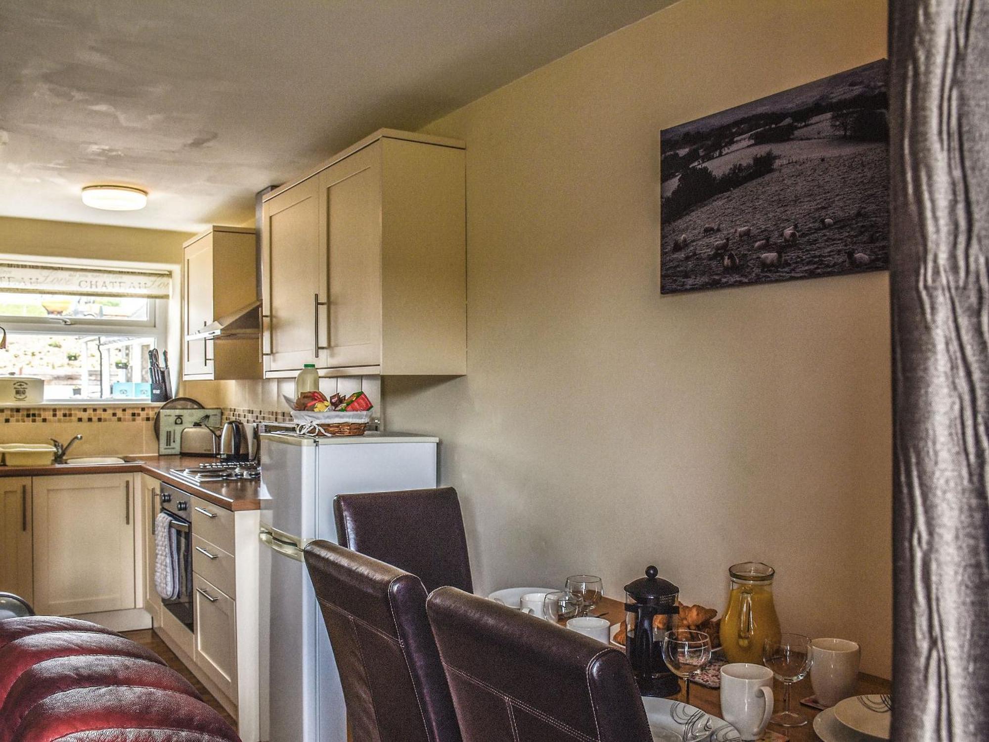 Robin Cottage Лландейло Экстерьер фото